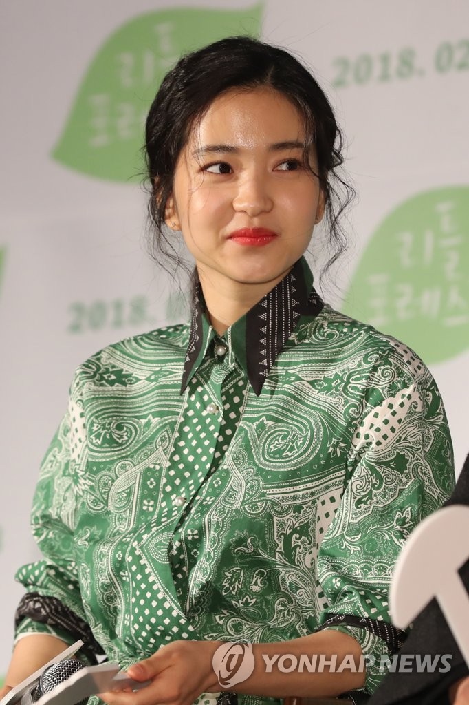 �k��������