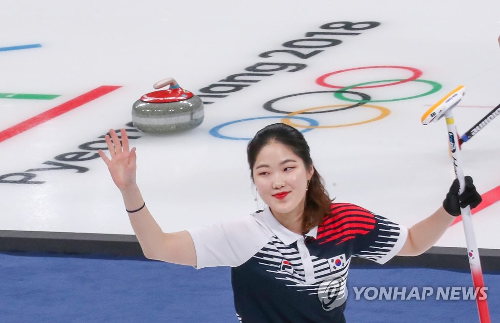 ���B�����򭺳�