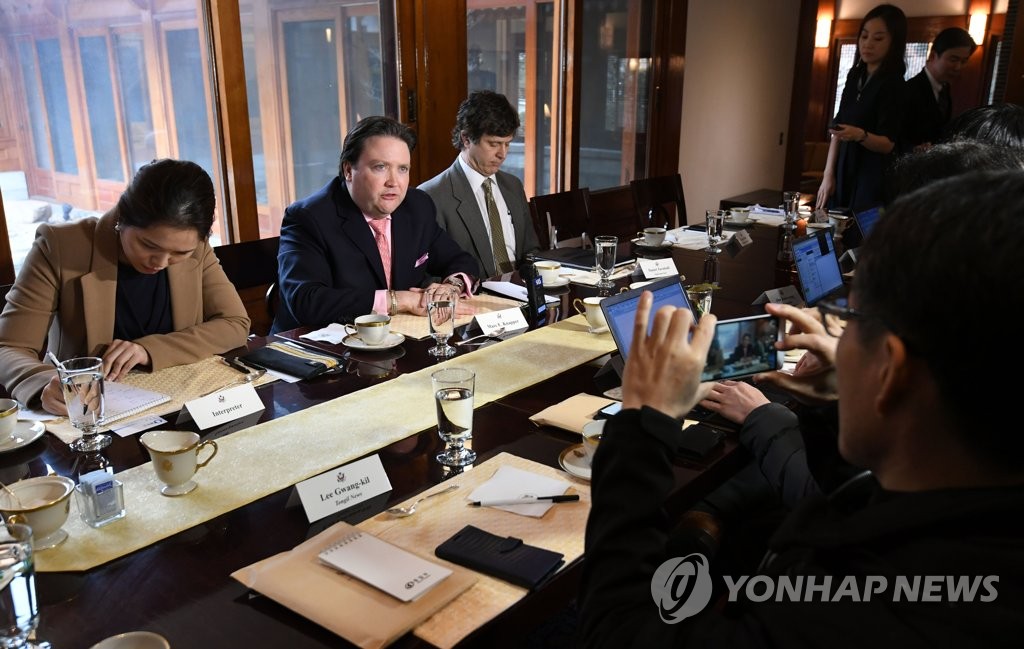 2��28��A�b����n���j�ϩx��A�ǬĦb�C��y�ͷ|�W�o���C�]���p��/�p�X�ĳX�Ρ^