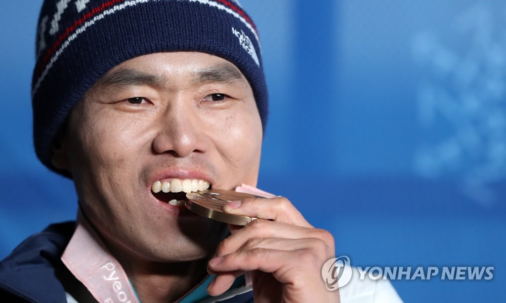 ���P����������