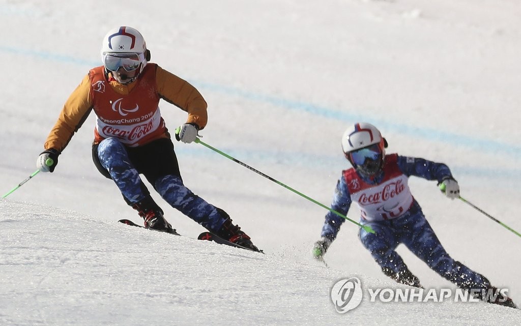 ���R���P��