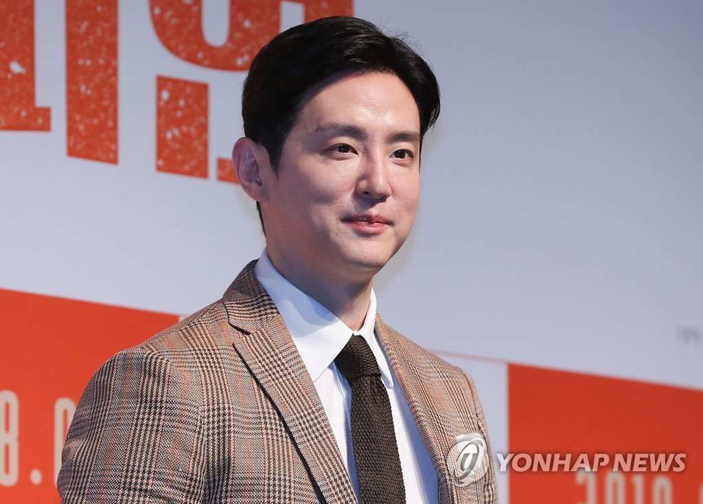 權律現身新片發佈會