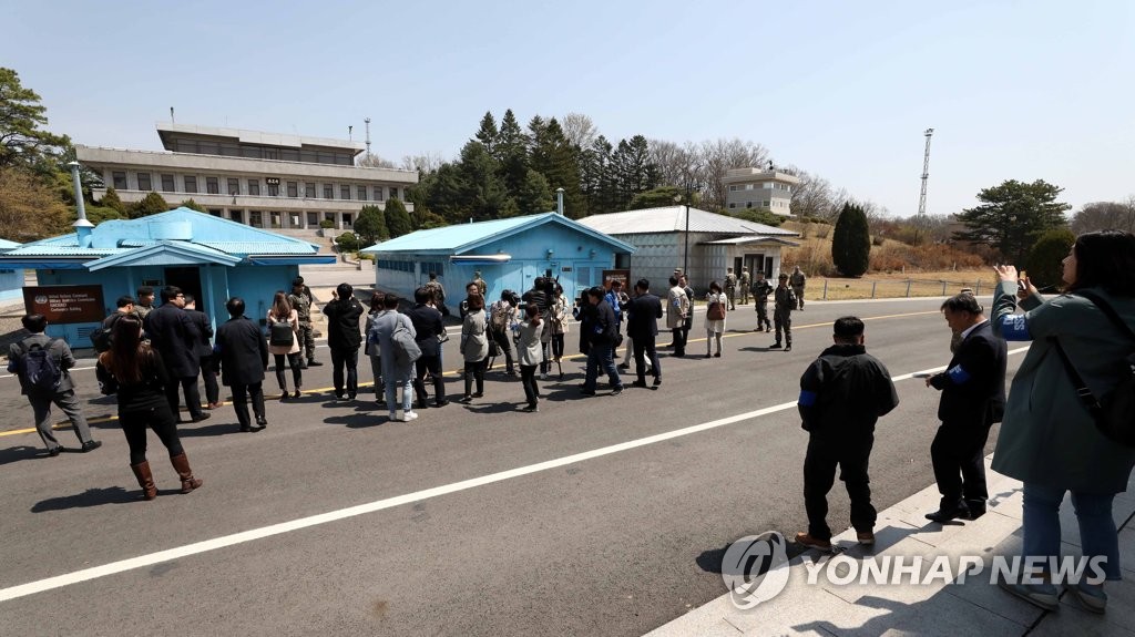 4��18��A�b���ʽB�D�Y�{���O��������@�����M�����a�A�U��C�饿���[�O�����C�]���p���^