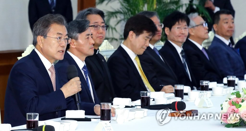 4��19��A�b�C�˻O�A��b�G�ܽдC���S�|����\���ͷ|�C�Ϭ���b�G�b���ͷ|�W�o���C�]���p���^