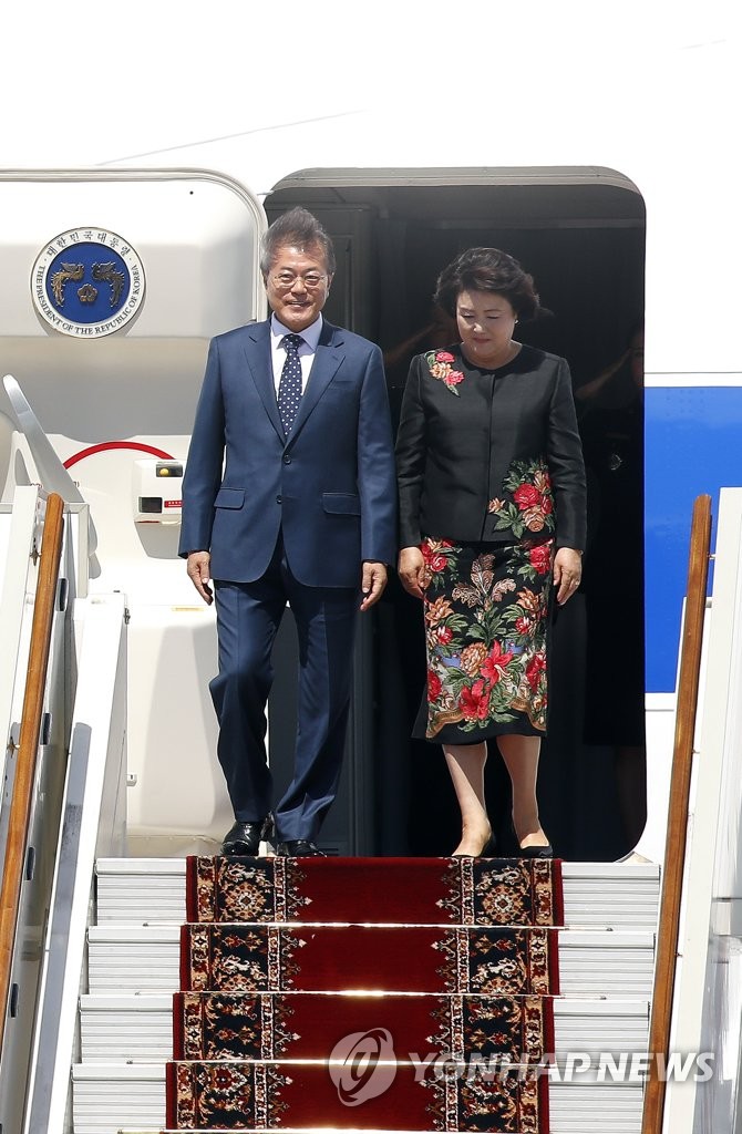 ��b�G��F�Xù��