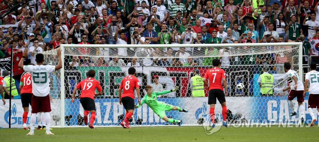 ���a�ɶ�6��23��A�b�Xù��ù�������v�޳��A��������Ԧb�W�b��23�����ޤM�}���C�]���p���^