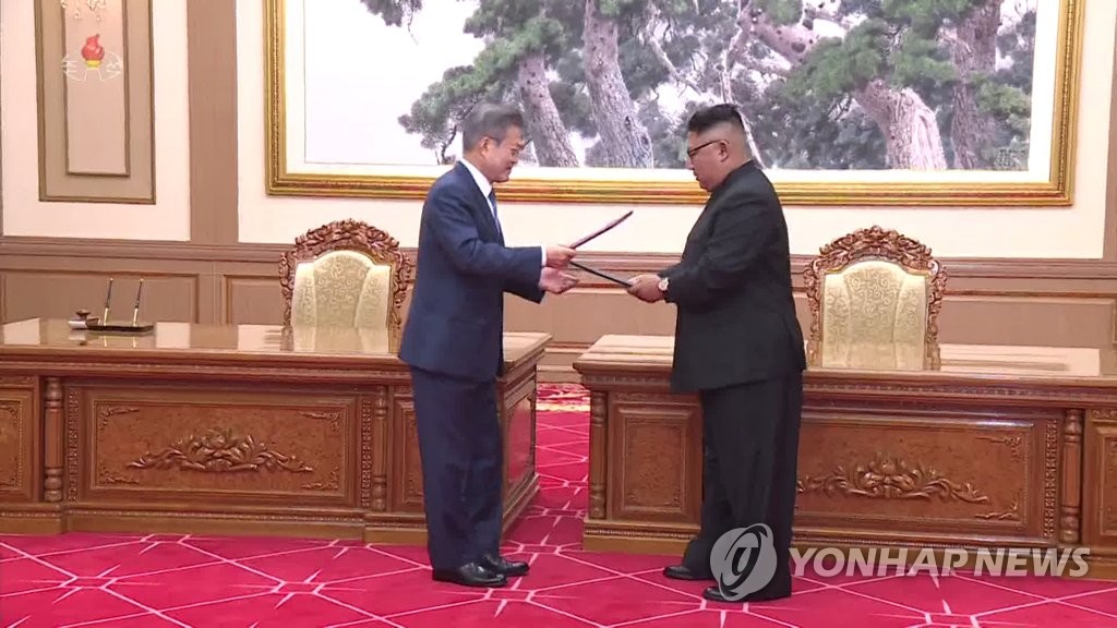 ��ƹϤ��G���A�����q���O9��21�餽�}���­���19��b���[�|��|�ͪ��������W�C�Ϭ��n���`�Τ�b�G�]���^�M���A��ȩe���|�e�����������b�ʪ��ﻫ�]�洫�m���[�@�P�Ũ��n�奻�������C�Ϥ��ȭ��n���ꤺ�ϥΡA�Y�T����ƻs�]���p��/���A�����q���O�^