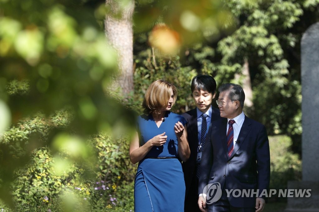 10��12��W�ȡA�b�C�˻O�A��b�G����BBC�O�̱ĳX�C�]���p���^