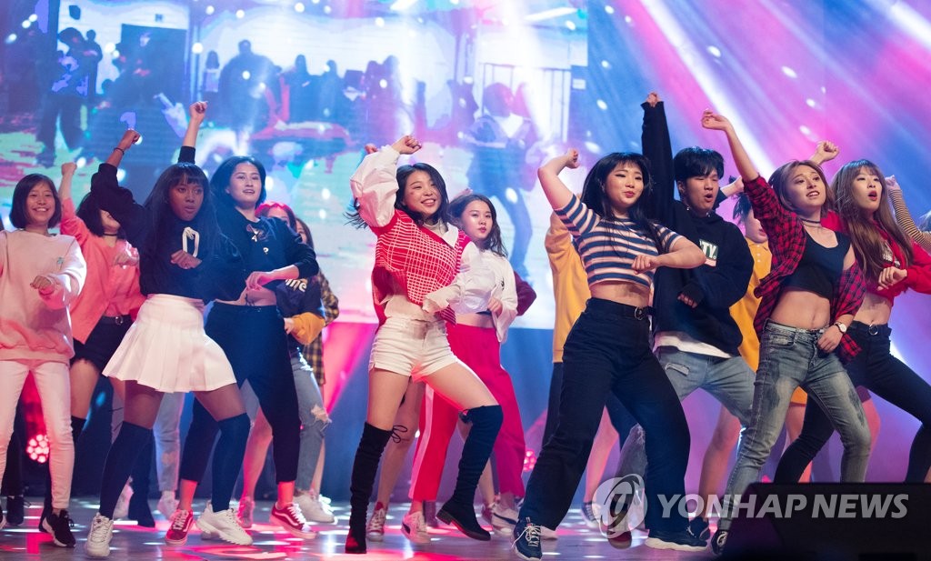 ��ƹϤ��G2018 Hello Mr.K�t�X�R�O�]���p���^