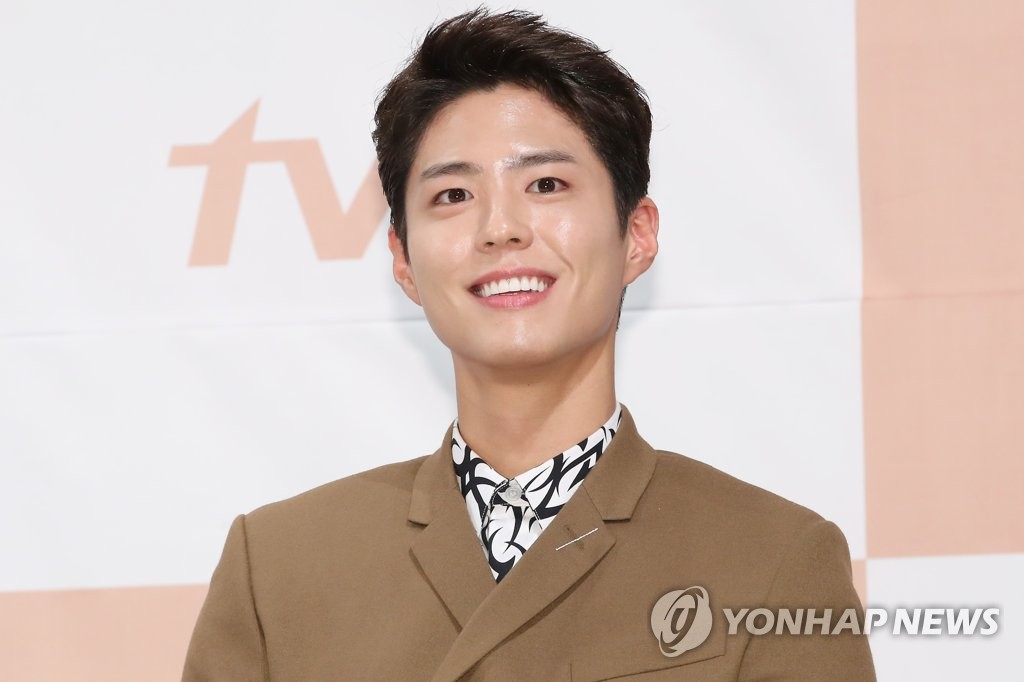 11��21��U�ȡA�b�������n�ϬӮc�s���A�t�����_�C�X�utvN�s�@�m�k�B�͡n�o�G�|�C�]���p���^