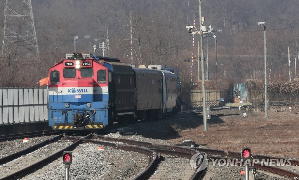 12��18��W�ȡA�b�ʽB�D�Y�{����ù�s���A�n���C�����b�i���C�]���p���^