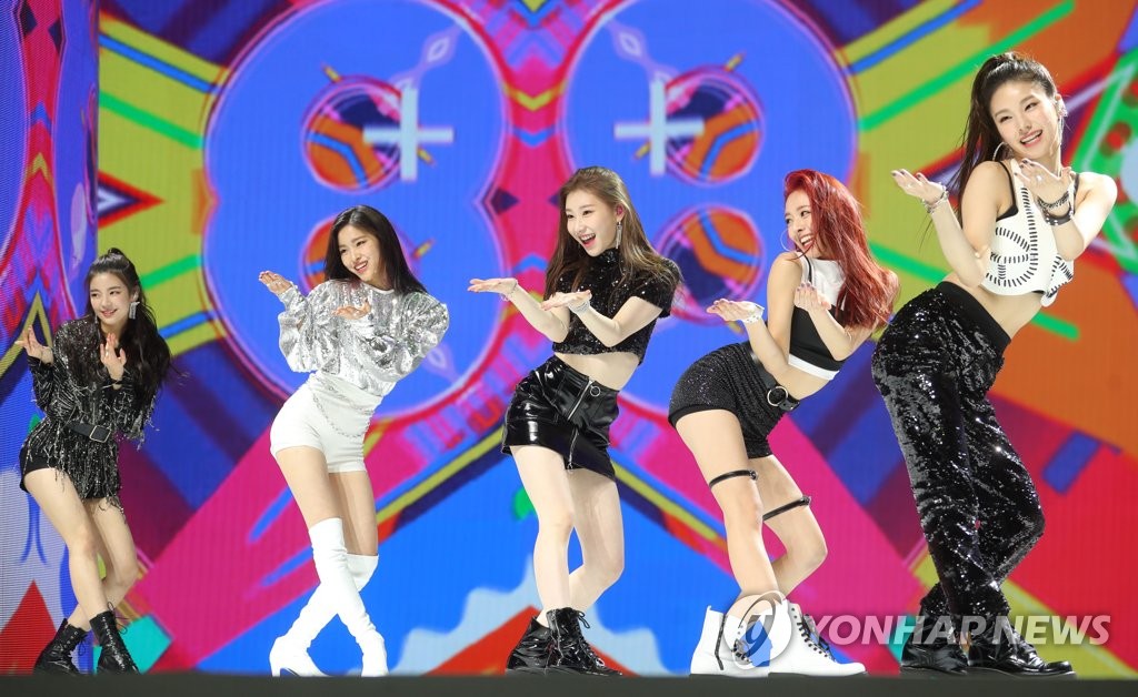 JYP�k��ITZY�X�D�R�O�]���p���^ 