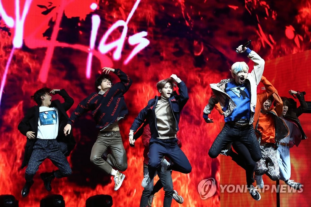 ��ƹϤ��GStray Kids ���p��