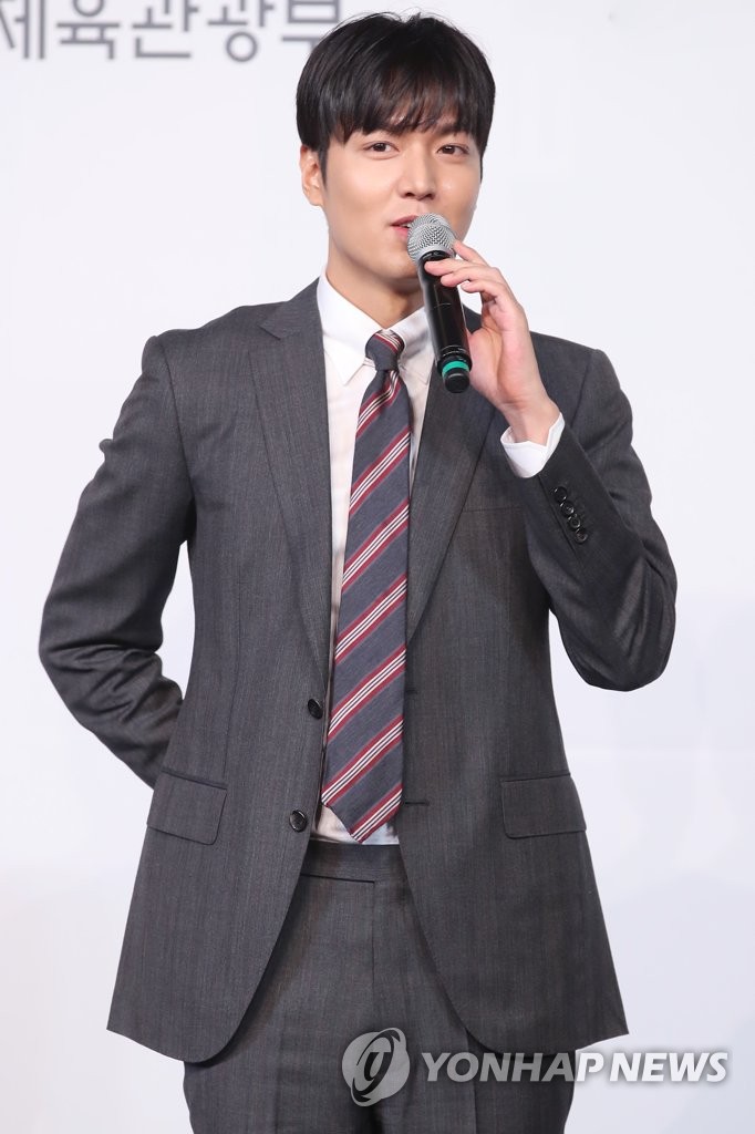 7��9��W�ȡA�b�����s���s���A������Q�e�����@�v�ǰ�ζH�j�ϫ�o���P���C ���p��