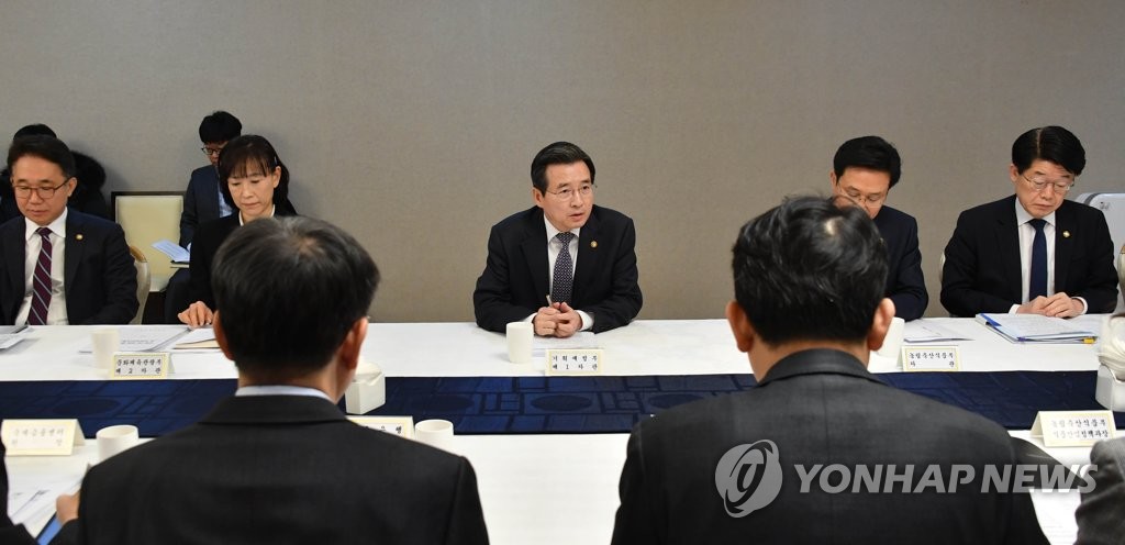 2��7��A�b�����F�������줽�j�ӡA�����]�F���Ĥ@���x�]�Ƴ����^���e�S�]�~���^�D���l�}�s�a�ͪ��̱����������X�j���[�g�٪��ķ|ĳ�C ���p��/�����]�F���ѹϡ]�Ϥ��Y�T����ƻs�^