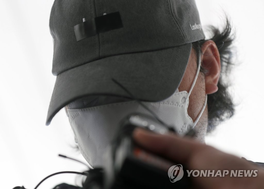 6��15��A�b�y�|�n�D����a��k�|�K�����|�A�h���׶��ǥX�x�����e�����n�ʼf�d�e�����O�̴��ݡC ���p��