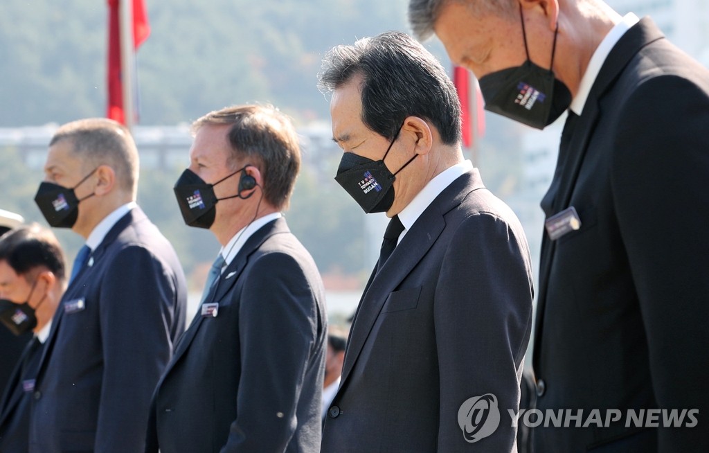 11��11��A����`�z�B�@���]�k�G�^�P�Ѿ԰�~��ϸ`�����԰}�`�P�h�q�s�C ���p��