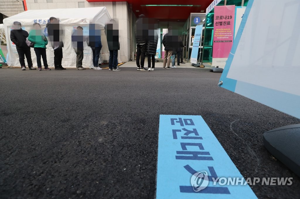 ��ƹϤ��G11��27��A�b�������Ϥ@�B�z�d�E�ҡA�H�̱ƪ������ˡC ���p��