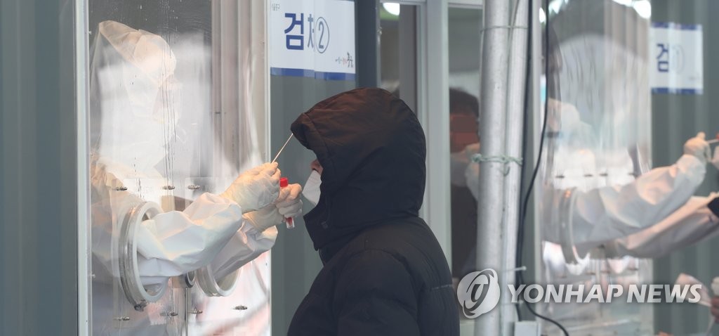 ��ƹϤ��G�b�@�B�z�d�E�ҡA���������s�a�f�r�]COVID-19�^�˴��C ���p��