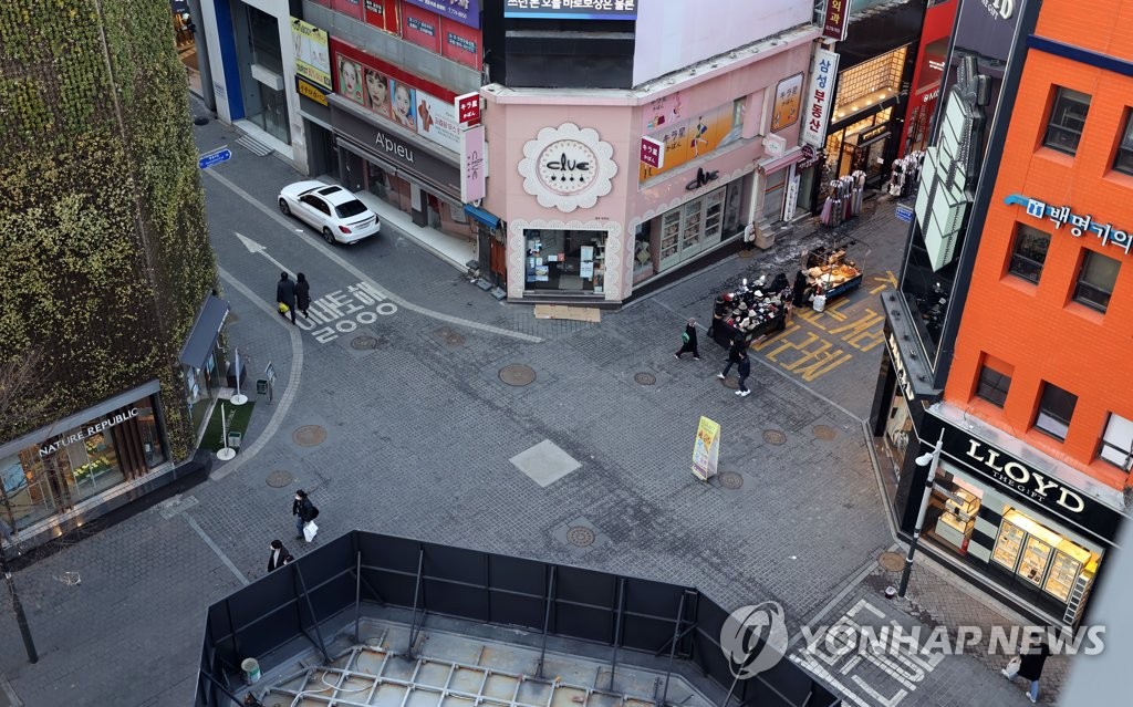 ��ƹϤ��G1��16��U�ȡA�������}���Y�H��}�֡C ���p��