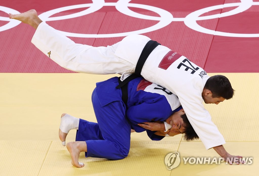 7��26��A�b�饻�Z�D�]�i�檺�F�ʶ��B�|�k�l�X�D73����ŻɵP���ܾԤ��A�n�����w���L�]�Ŧ�^���Ѩȶ���M���|����i·���|�ǤҡA�ܱo�ɵP�C ���p��