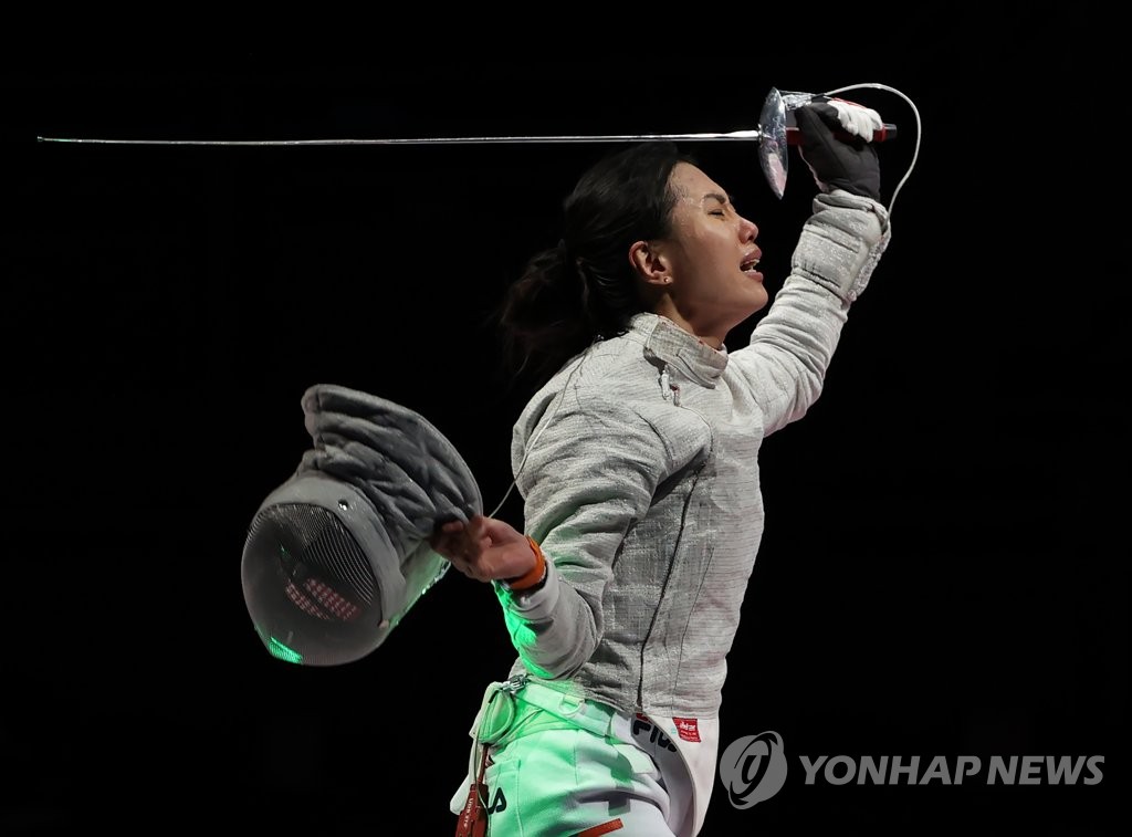 7��31��A�b�F�ʶ��B�|���C�k�l�ؼC����ɵP���ܾ��ɤ��A�n�����ԳӸq�j�Q����o�ɵP�A�Ѽg���v�C�Ϭ��n�������̿E�ʦa�۾֦Ӫ_�C ���p��