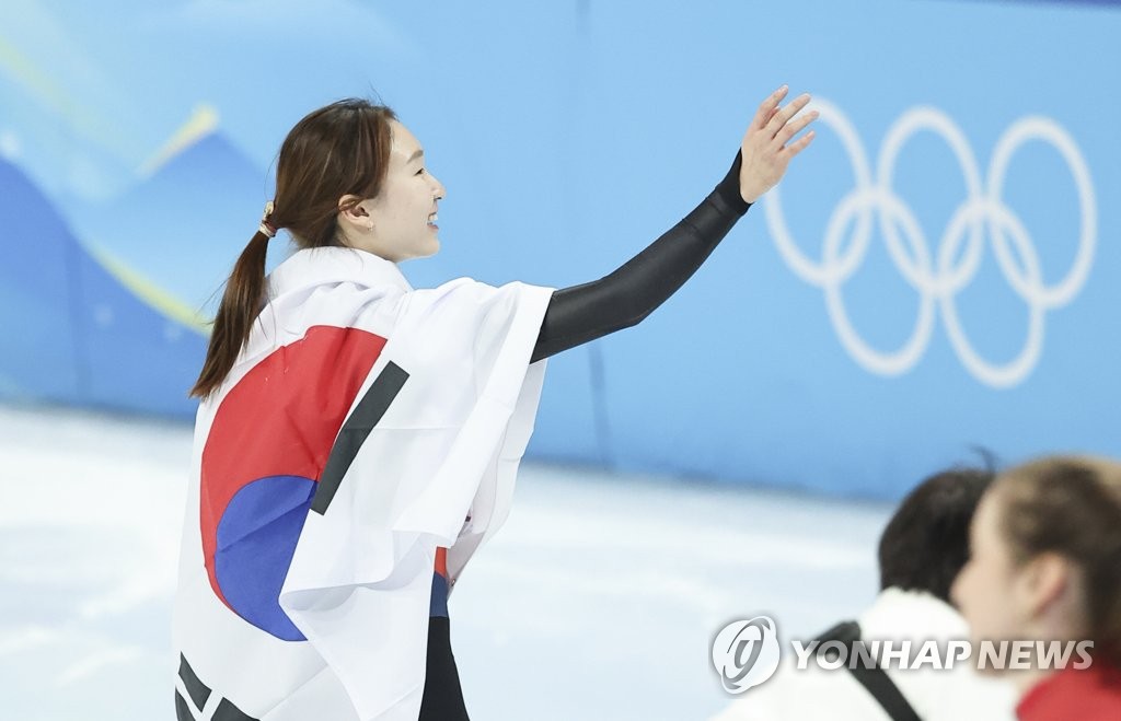 2��16��A�b�_�ʭ�����|�]�i�檺�_�ʶ��B�u�D�t�Ƥk�l1500�̨M�ɤ��A�n�����Z珉�եH2��17��789�����Z�ܱo���P�C�Ϭ��Z珉�թܤW�n����X�y���ܫa�C ���p��