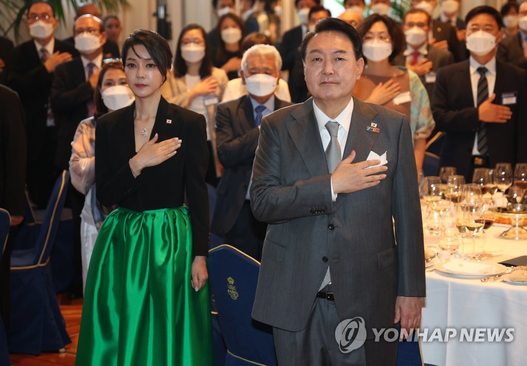 ��ƹϤ��G���a�ɶ�6��29��A�Ȧ������߮b�b��Z�����w�����R����تF��s���|��C�Ϭ��n���`�Τ������]�k�^�M�ҤH���اƦV��X�q§�C ���p��