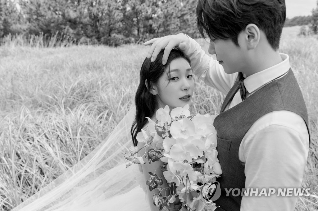 �n����Ƥk��������M�q�ۮa�����Y�B���� ���p��/������g�����qAT Sports�ѹϡ]�Ϥ��Y�T����ƻs�^