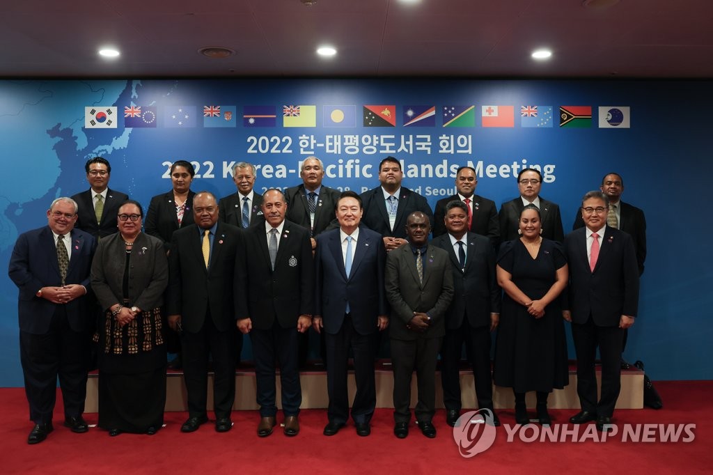 10��27��A�n���`�Τ������]�e�Ƥ����^�b�����s�s�`�Ω������ӥ��v�q��X���ΡC�Ϭ��������P�X���ΦX�v�d���C ���p��/�`�ΫǨѹϡ]�Ϥ��Y�T����ƻs�^