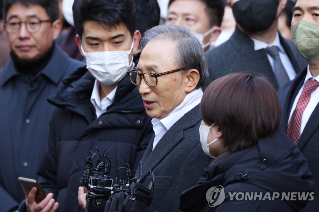 12��30��A�b�������n�Ͻ׮s�}�A��o�j�K�M���v���e�`�Χ����եX�|�^�a��b�p��e�V������A�C ���p��