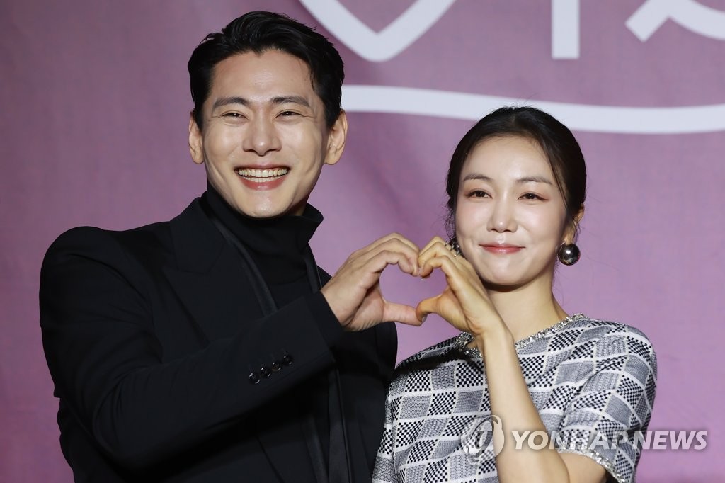 2��8��A�b�����P�E�׼v���]CGV�^�s�s�R�_�ȩ��A�t���B�O�ȡ]���^�M���ɱl�X�u�`��������@�m�ʷR�j�ԡn�o�G�|���\���ըѴC���ӡC ���p��