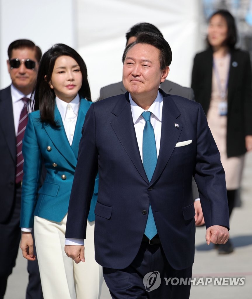 3��31��A�b�y�|�n�D���祫�a����A�n���`�Τ������]�k�@�^��ҤH���اơ]�k�G�^�X�u����12�������H�顨���������C ���p��/�`�Ϋǳq�T��v�O�̹Ψѹϡ]�Ϥ��Y�T����ƻs�^