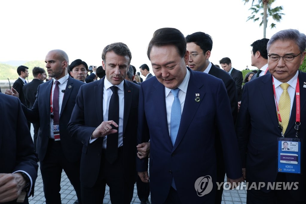 ��ƹϤ��G5��20��A�b�饻�s�q�A�������P���J�s�䨫��͡C ���p��/�����p�X�ĳX�Ψѹϡ]�Ϥ��Y�T����ƻs�^