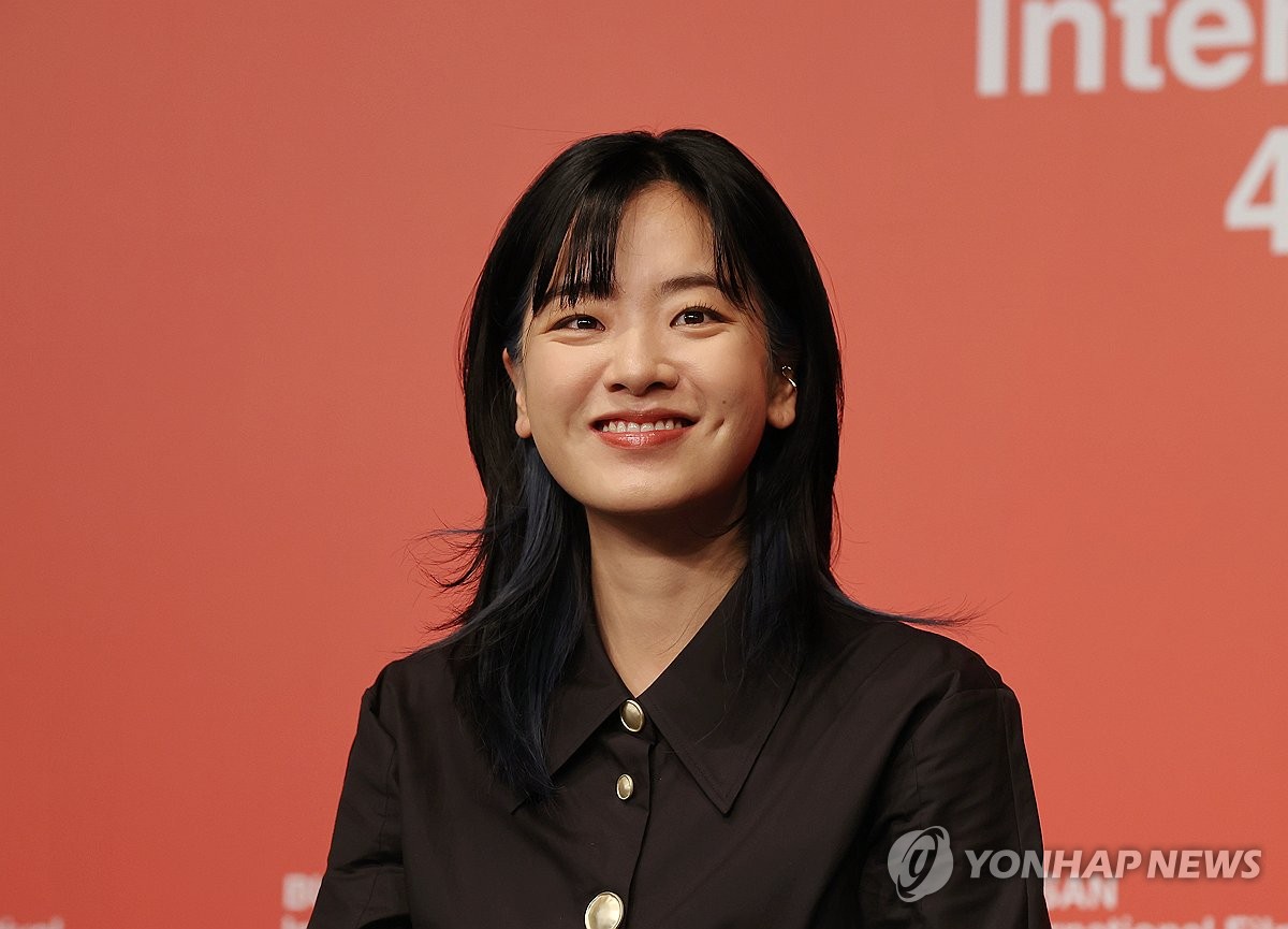 10��5��A�b�y�s�����O��KNN�@���|�檺�y�s��ڹq�v�`�J����m��]�n�O�̷|�W�A�t�����P�M���ݡC ���p��