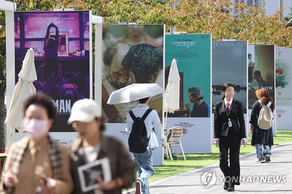 ��ƹϤ��G10��11��A�[���b�y�s���q�v����樫�C ���p�� 