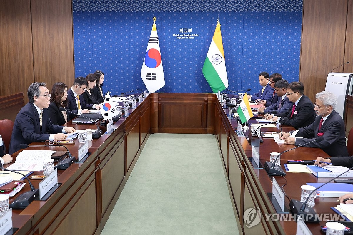 3��6��A�b���������Ϫ��~�泡�j�ӡA�n���~�泡���x���I�P�]���@�^�M�L�ץ~�泡��Ĭ�ǥ͡]�k�@�^�@�P�D���l�}���L�~���p�X�e���|�ĤQ���|ĳ�C�Ϭ��|ĳ�{���C ���p��