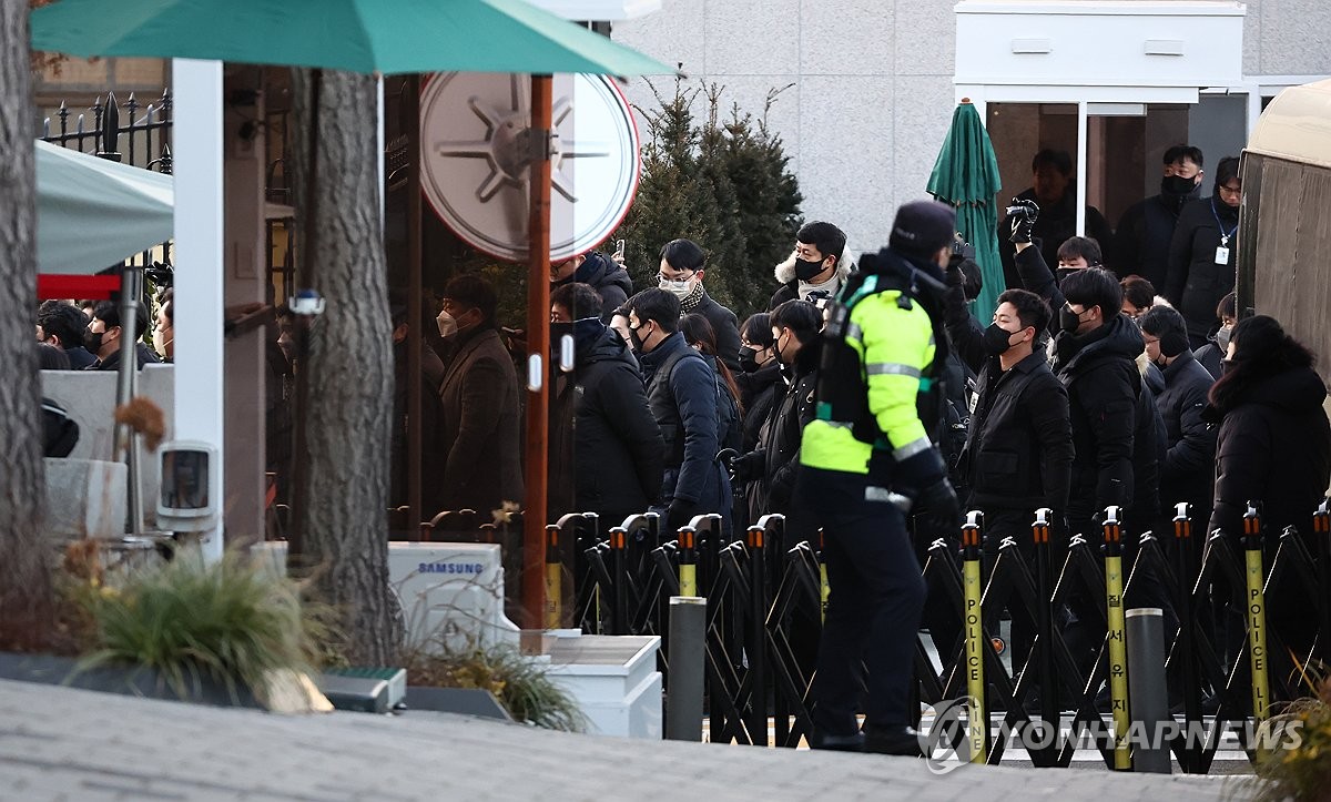 1��3��A�b�����~�n�}���`�Ωx��A�n�����Ť�¾�H���Ǹo�լd�B�]���ճB�^�H���i�J�x�󤺳��A�ǳƹ��`�Τ����������d�O�C ���p��