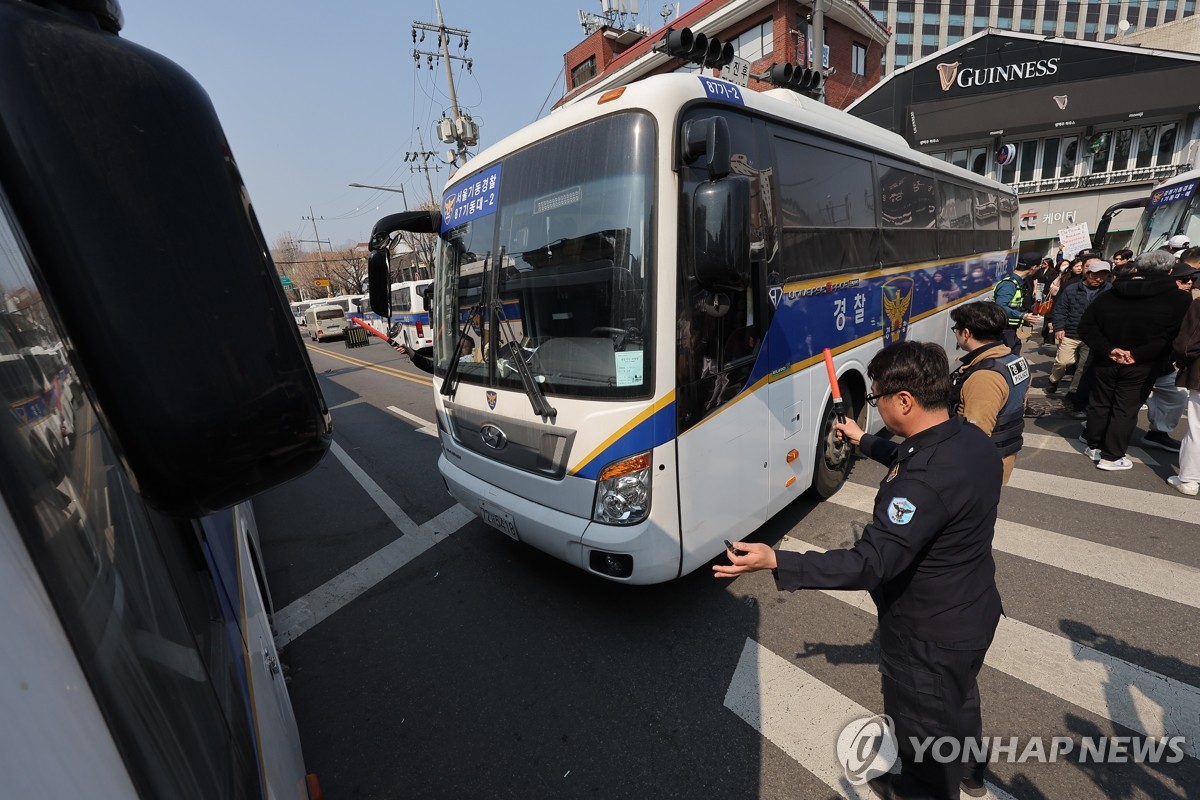 4��1��A�b���������Ϫ��n���˪k���P�Ҫ���Aĵ���ĵ��j�ڿv�_�����١��C ���p��