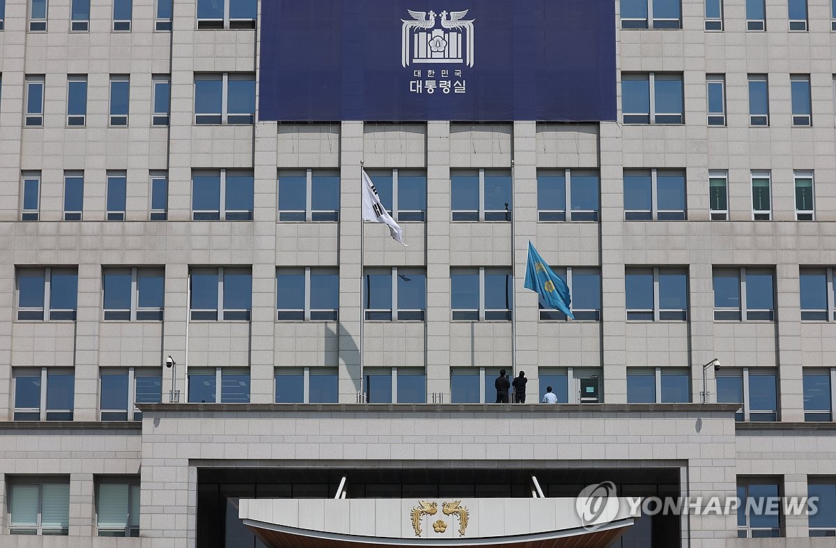 4��4��A�b�����s�s���`�Ω��A�`�Ϋǭ��U�H�x�`�Ϊ����Ŧ��ĺX���C ���p��/�`�Ϋǳq�T��v�O�̹�