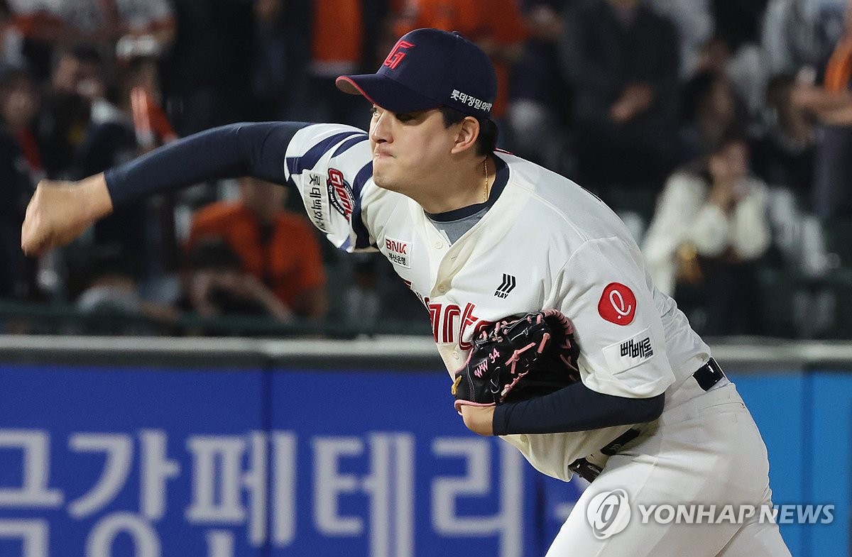 시즌 8세이브 김원중