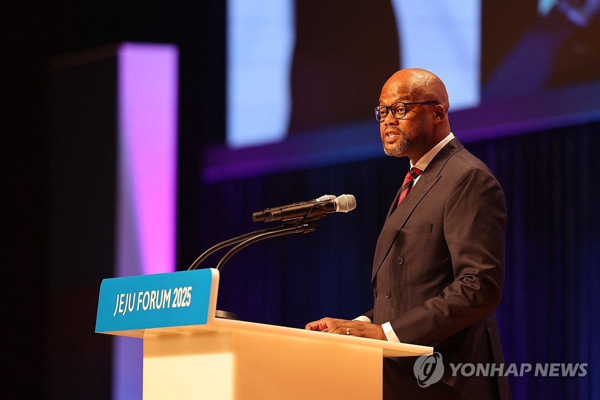 5��29��A2025�~�٦{�׾¶}�����b�٦{��ڷ|�i�����|��A�D�w�j���ۥѶT���ϯ��Ѫ��˩i�͵�·�����o���D���t���C ���p��