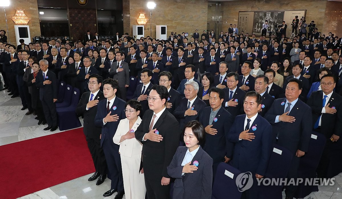 6��4��A�b�������o�q���n����|�j�ӡA�n���`�Χ��b�������Ż}�N¾�ֵo���N¾�t���C�Ϭ��P�|�H�h�V��X�q§�C ���p��/��|��v�O�̹�