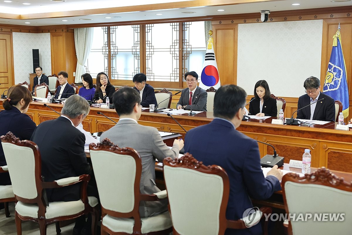 8��6��A�b�����F�������줽�ӡA����`�z�������]�k�ƥk�T�^�D���l�}"�����ȹC�~�F���u�@��"�|ĳ�C ���p��/�`�z�Ǩѹϡ]�Ϥ��Y�T����ƻs�^