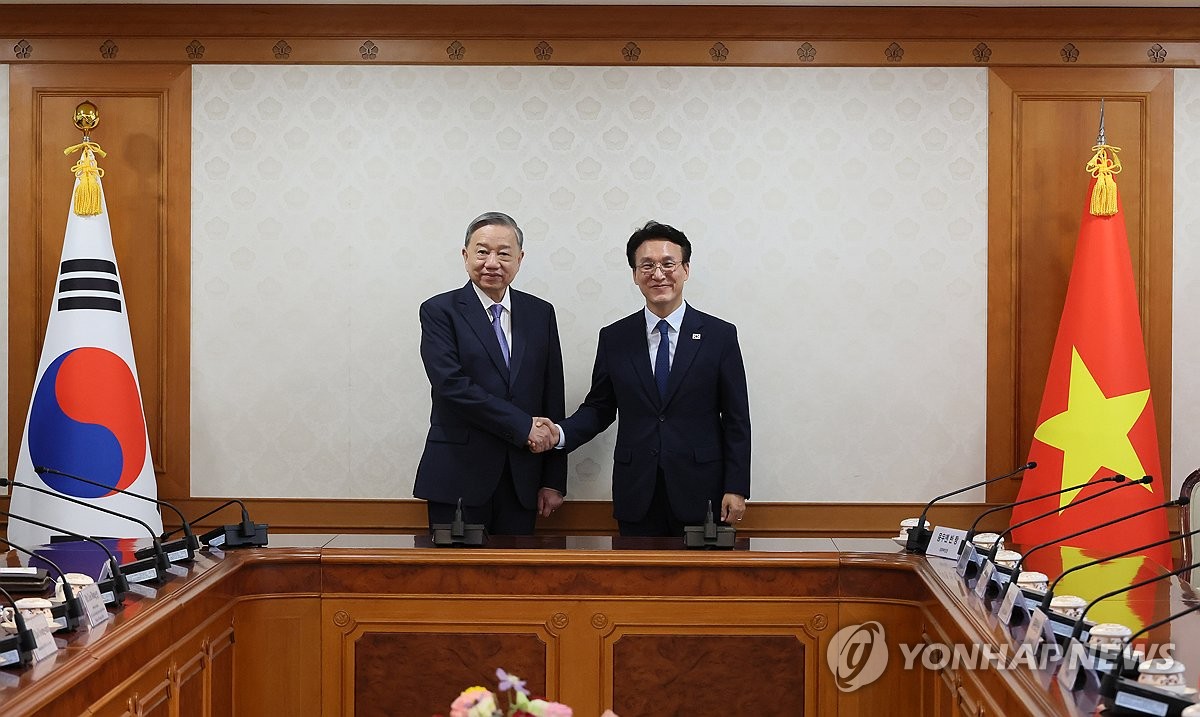 8��11��A�b���������Ϫ��F�������줽�j�ӡA�n������`�z�������]�k�^�|���V�@�����`�ѰOĬ�L�C�Ϭ�����X�v�d���C ���p��