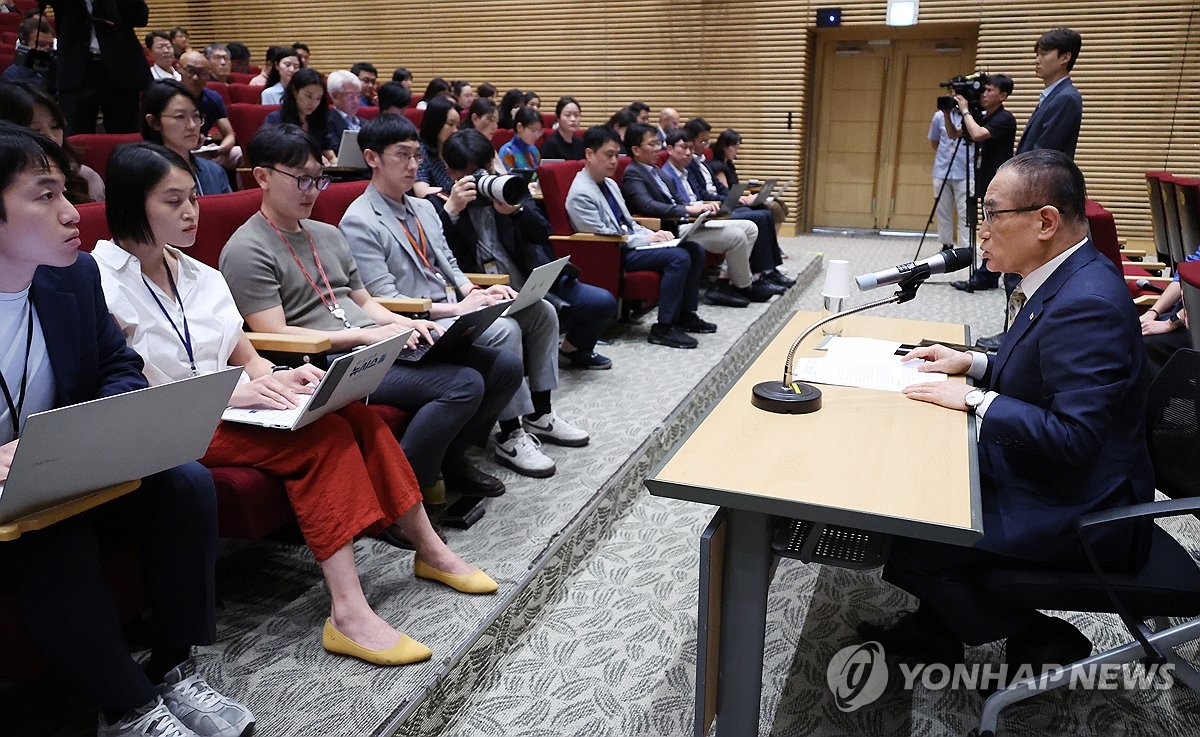 8��22��A�b�����s�s�`�Ω��A�Q�t���]�k�@�^�l�}�O�̷|�C ���p��