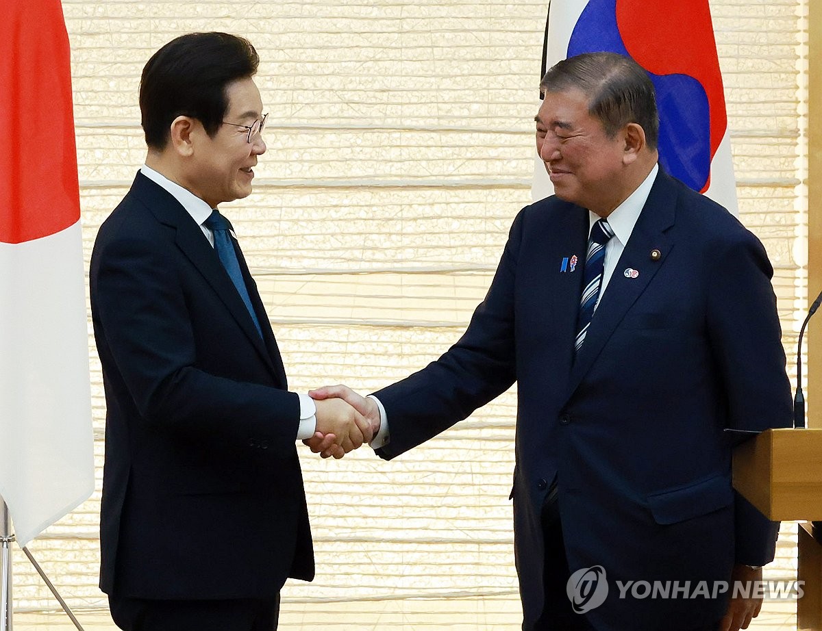 8��23��A�b�饻�F�ʪ����۩x��A�n���`�Χ��b���]���^�M�饻���ۥۯ}�Z�|��|���@�P�X�u�p�X�O�̷|�C ���p��