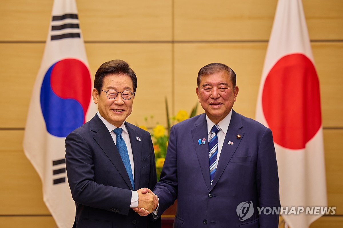 8��23��A�b�饻�F�ʪ����۩x��A�n���`�Χ��b���]���^�P�饻���ۥۯ}�Z�|��p�d��|�͡C ���p��/�p�X�ĳX��