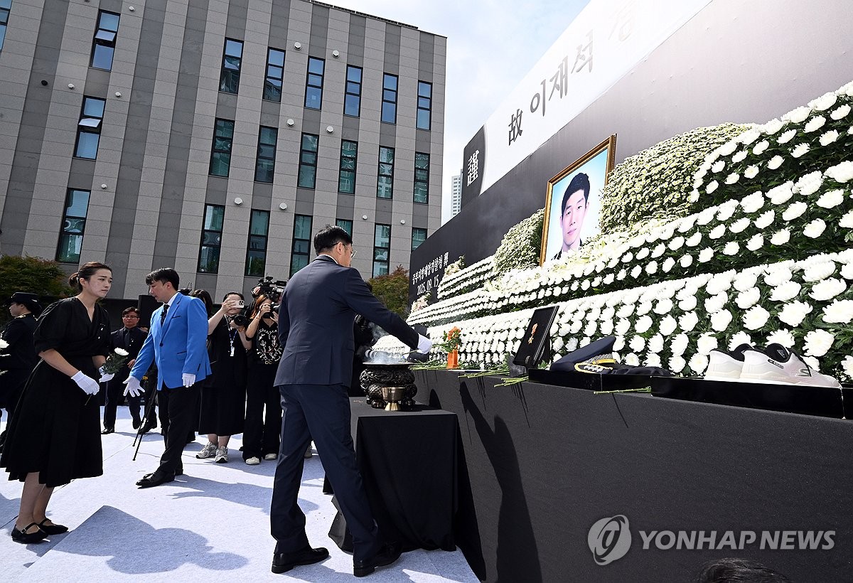 9��15��A�b���t��Ϫ����t���vĵ��p�A���t��ĵ�F�����X�ҩ��ݪ��w�Gĵ����b���]���^����i�O�����|��C�Ϭ�����n���j���]¾���e�ӦV�G�H�m��P�s�C ���p��/�p�X�ĳX��