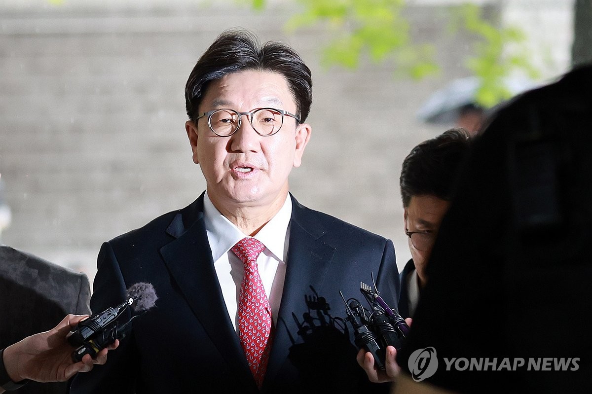 9��16��A�b�������Ϫ����������a��k�|�A�n���̤j�b���Ұ���O�q�e���@�v�ʪF�]�~���^���V�k�x�A�ǳƱ����e�����n�ʼf�d�C ���p��